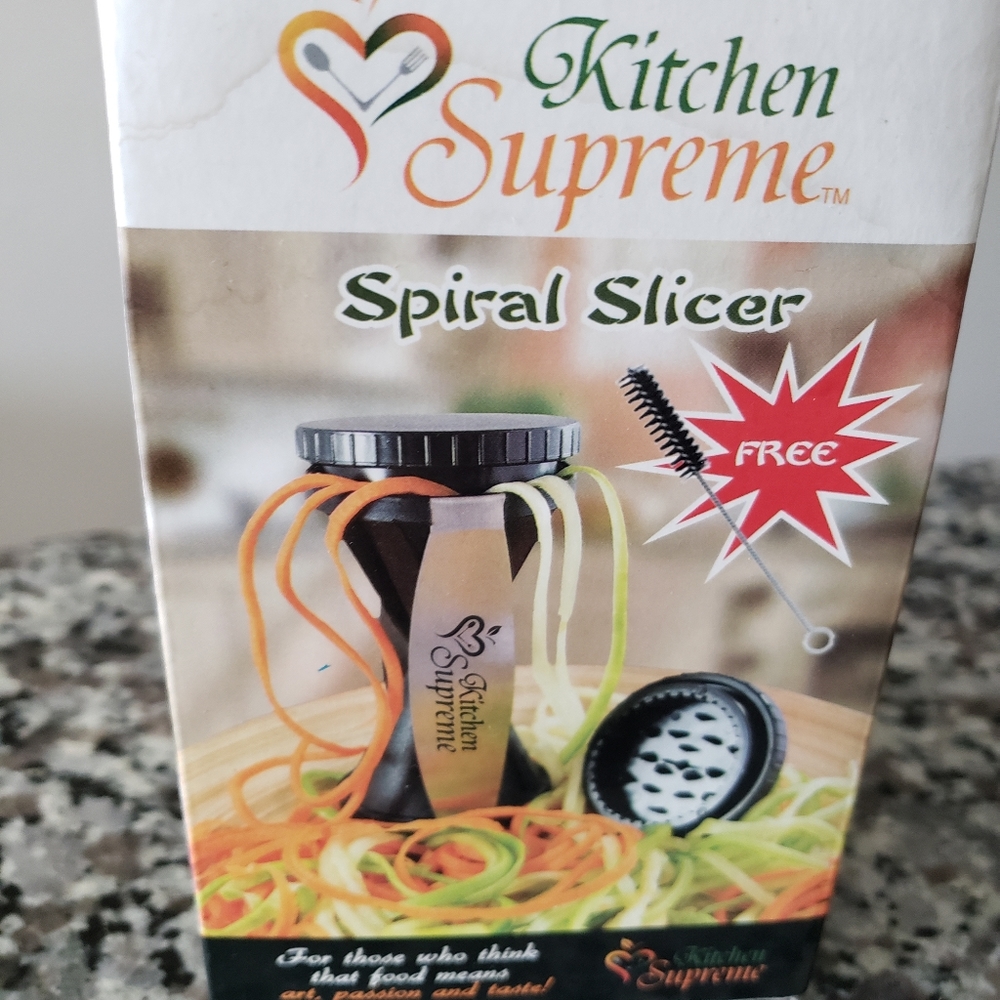 NWOT Kitchen Supreme Spiral Slicer
